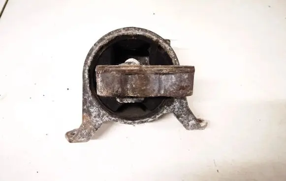 Opel Zafira A Engine mount bracket 90575772