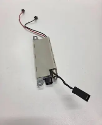 Audi A4 S4 B5 8D Aerial antenna amplifier 8D5035225D