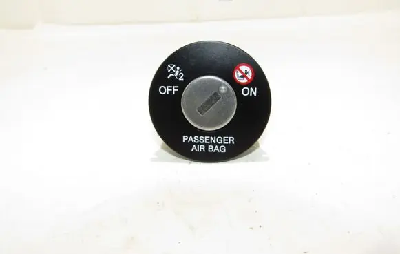 Passenger airbag on/off switch