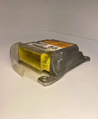 Toyota Hilux (AN10, AN20, AN30) Airbag control unit/module 891700K030 2310003370