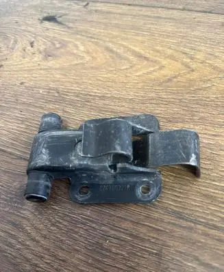 Renault Master III Front door check strap stopper 824300321R