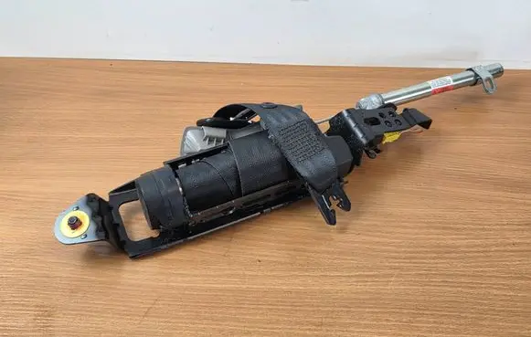 Volvo XC60 Front seatbelt P39836313 6318270 624624500B