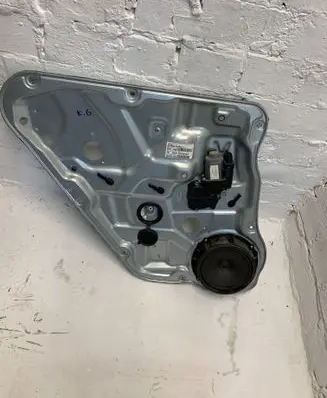 KIA Ceed Rear door window regulator with motor 834701H050 403951A5