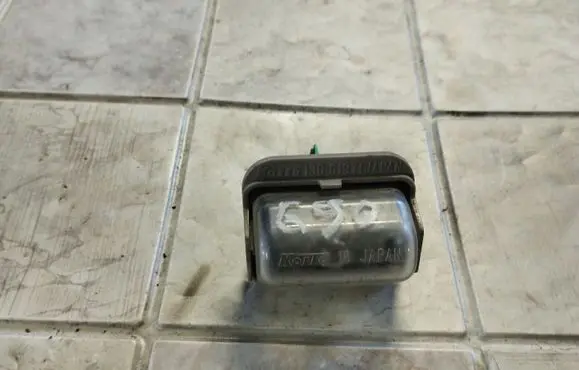 Mazda 6 Number plate light 1306197