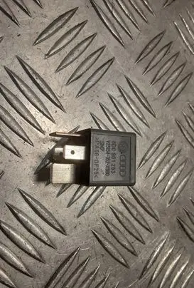 Audi A6 S6 C6 4F Other relay 8D0951253
