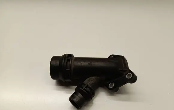BMW 5 E60 E61 Engine coolant pipe/hose 2247744
