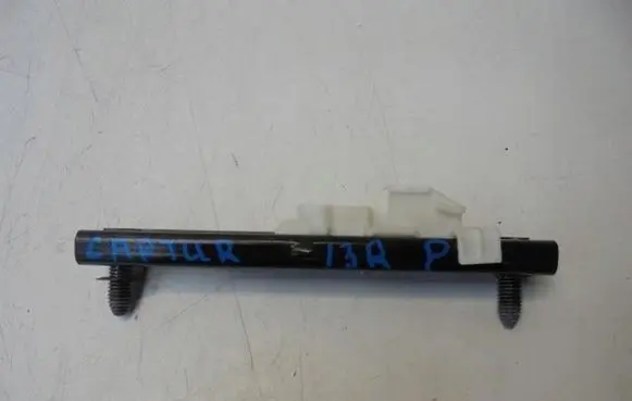 Renault Captur Seat belt adjustment rail 