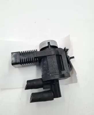 Audi A4 S4 B8 8K Valve vacuum 1K0906283A