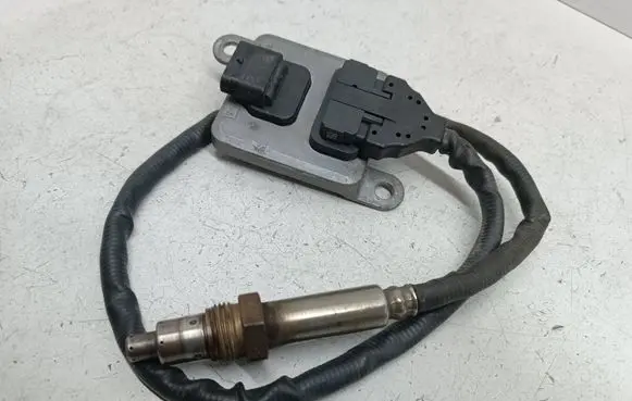 Mercedes-Benz Sprinter W906 Lambda probe sensor A0009053503 5WK96682D 0009053503
