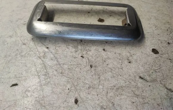 Rear seat guide rail