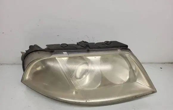 Volkswagen PASSAT B5.5 Headlight/headlamp 15442800