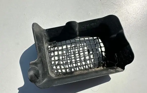 BMW 3 E92 E93 Air micro filter air duct channel part 6942617