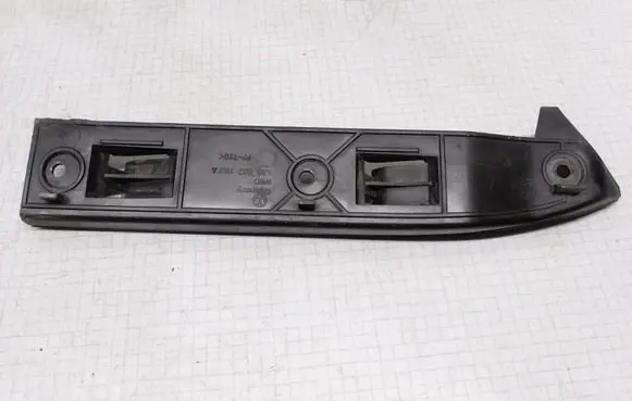 Volkswagen Golf IV Front bumper mounting bracket 1J0807183A