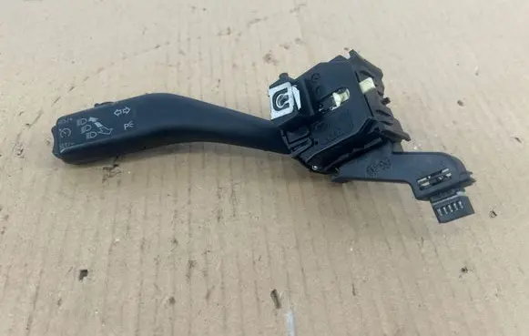 Volkswagen Tiguan Indicator stalk 1K0953513F 10351172485991 01103511