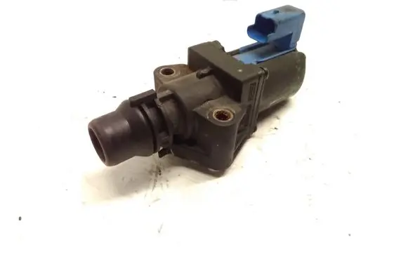 Ford Kuga II Coolant heater control valve BM5G8C605DB