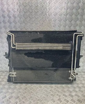 Audi Q7 4L Coolant radiator 7L6121253B