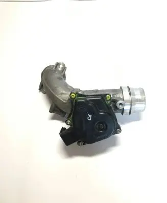 Nissan Juke I F15 EGR valve cooler bracket 8200614985 8200614988