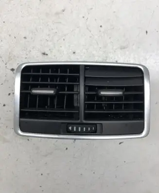 Audi A6 S6 C6 4F Rear air vent grill 4F0819203C