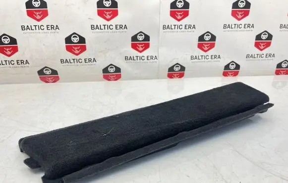 Trunk/boot lower side trim panel