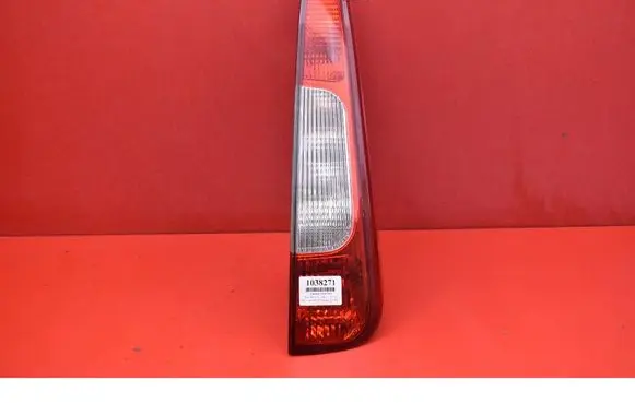 Ford Focus C-MAX Rear/tail lights 3M51-13A602-AA