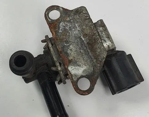 Smart ForTwo II Valve vacuum 