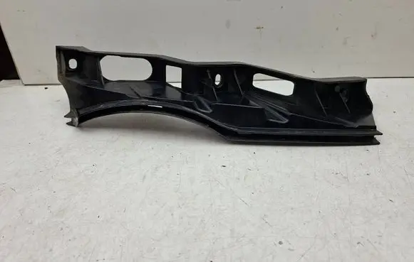 Volkswagen PASSAT B6 Front bumper mounting bracket 3C0807889