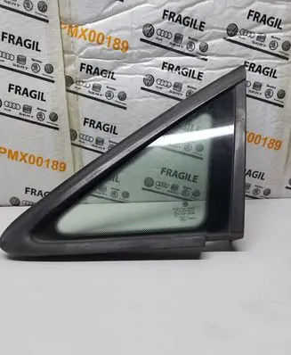 Volkswagen Touran I Front triangle window/glass 1T0845411