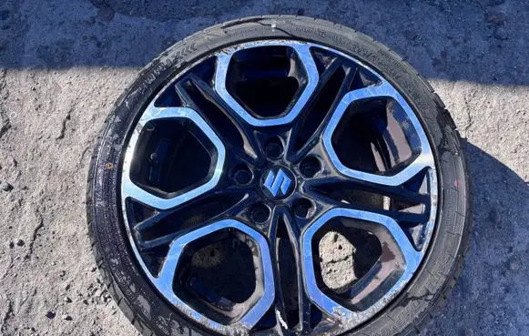 Suzuki Swift III R17 alloy rim 