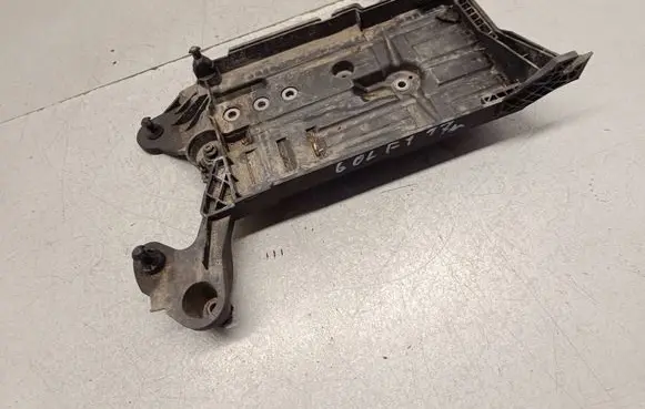 Volkswagen Golf VII Battery tray 5Q0915321J 5Q0915331K