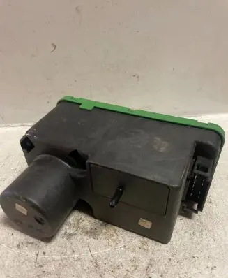 Volkswagen PASSAT B4 Door central lock control unit/module 3A0962257