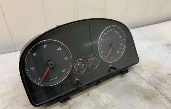 Volkswagen Touran I Speedometer (instrument cluster)