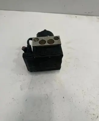 Volkswagen Golf III ABS Pump 3A0907379 10094603003