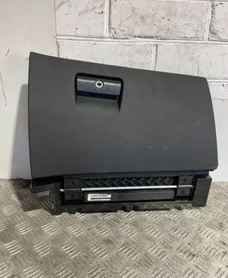 BMW X3 E83 Glove box set 291470 00072463359 000004277