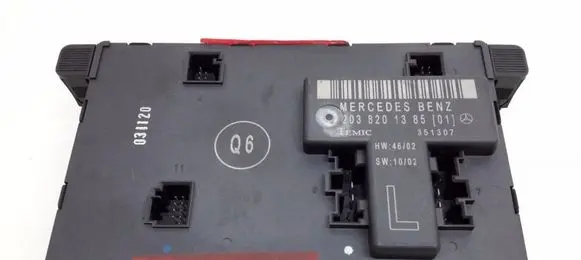 Mercedes-Benz C W203 Door control unit/module A2038201385
