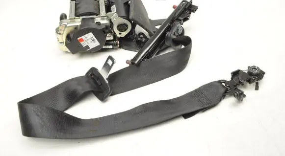 Volvo S90, V90 Front seatbelt 31675242