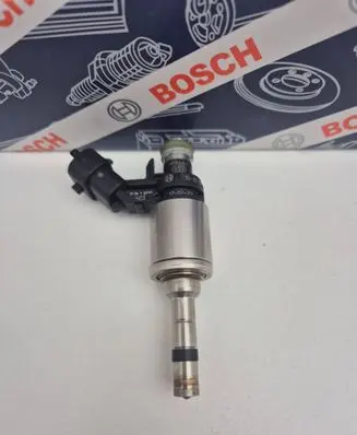 Jaguar F-Type Fuel injector 0261500423 H493-9F593-AA H4939F593AA
