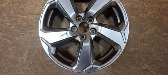 Toyota RAV 4 (XA50) R18 alloy rim K70110K