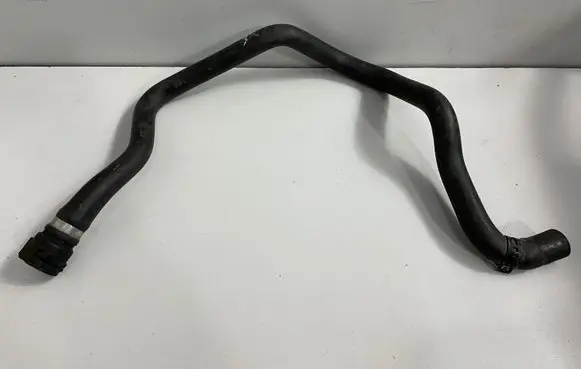 BMW X5 E70 Engine coolant pipe/hose 6945282