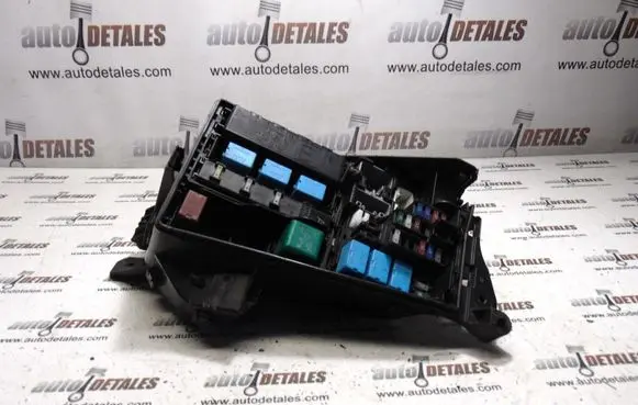 Lexus IS 220D-250-350 Fuse box set
