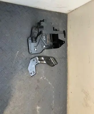 BMW 3 F30 F35 F31 Battery bracket 7605412 7605411 7605410