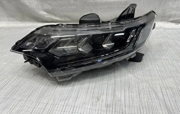 Mitsubishi Outlander Headlight/headlamp