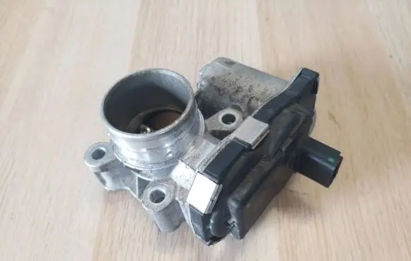 Opel Corsa E Electric throttle body valve 55494220