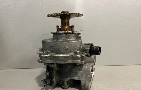 BMW 3 GT F34 Vacuum pump 8618897