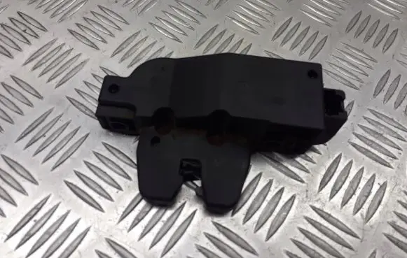 Peugeot 407 Tailgate exterior lock 