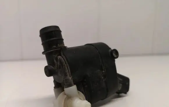 Hyundai i20 (GB IB) Rear window wiper motor 985102W500