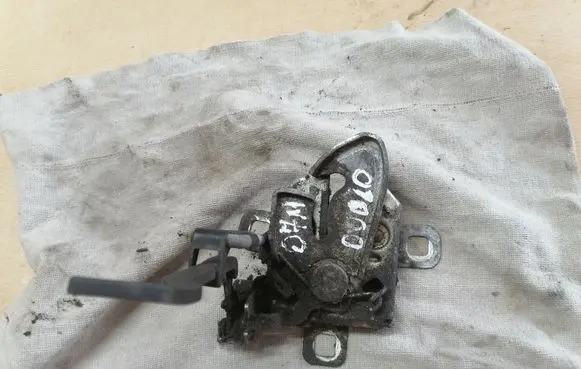 Fiat Doblo Engine bonnet/hood lock/catch
