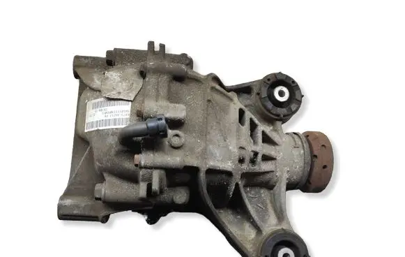 Jaguar XE Rear differential GX734A213FB
