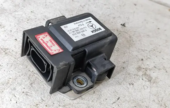 Mercedes-Benz C W203 ESP acceleration yaw rate sensor 0005422481 0015404517 0265005230
