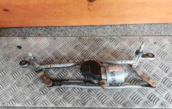Fiat Panda III Front wiper linkage and motor MS1592009260
