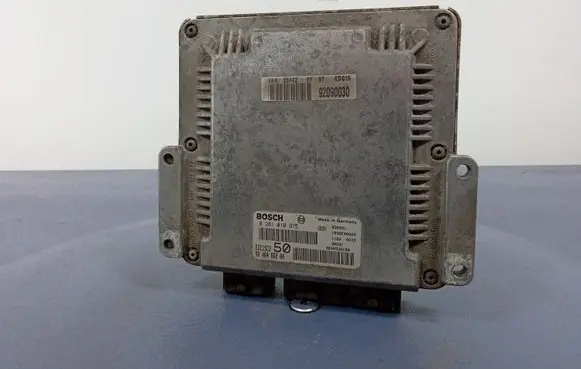 Peugeot 607 Engine control unit/module ECU 0281010975